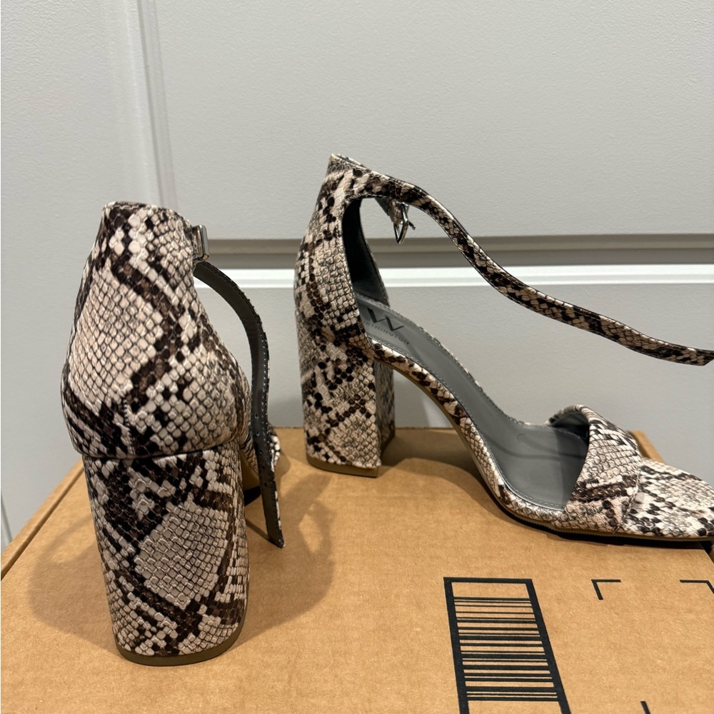 Stylish Block Heel Snake-Print Sandals